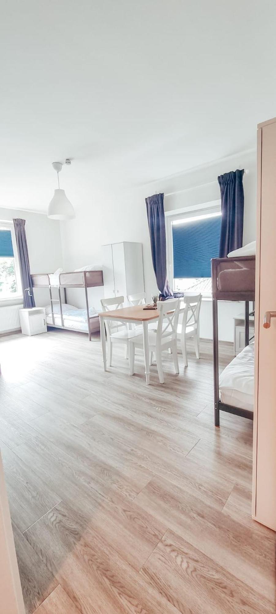Sechsbettzimmer "Blau" In Zentraler Lage BRE Exterior photo
