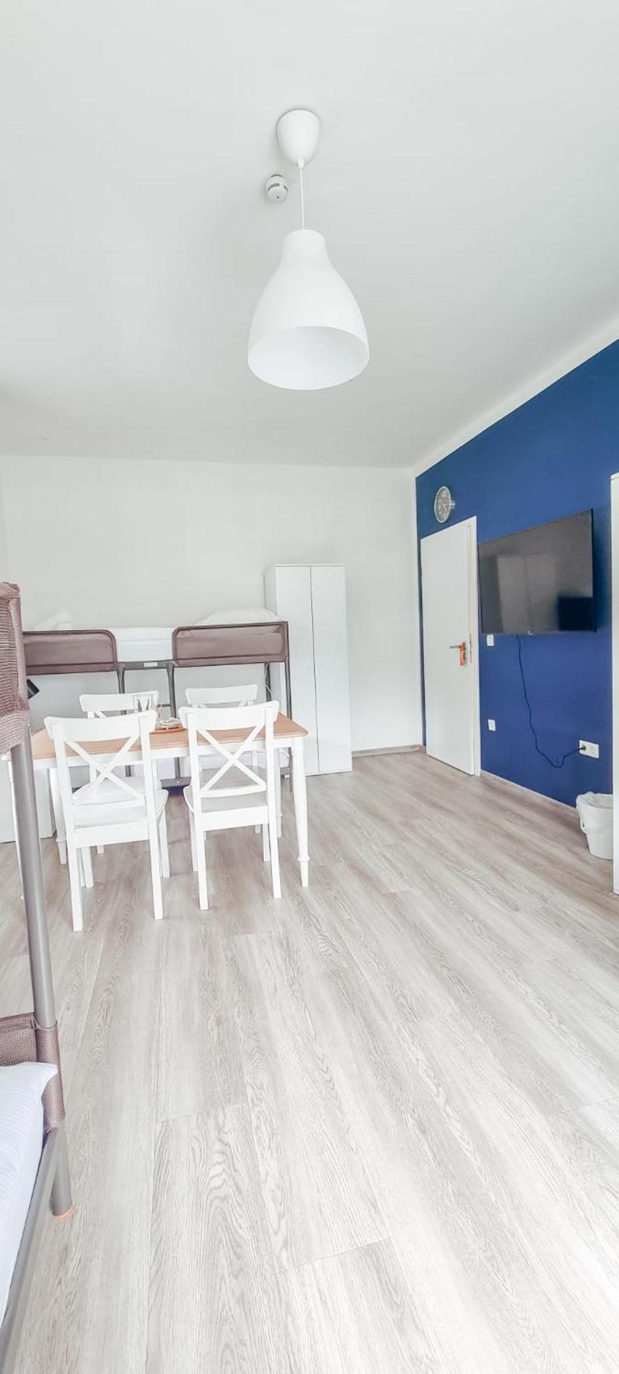 Sechsbettzimmer "Blau" In Zentraler Lage BRE Exterior photo